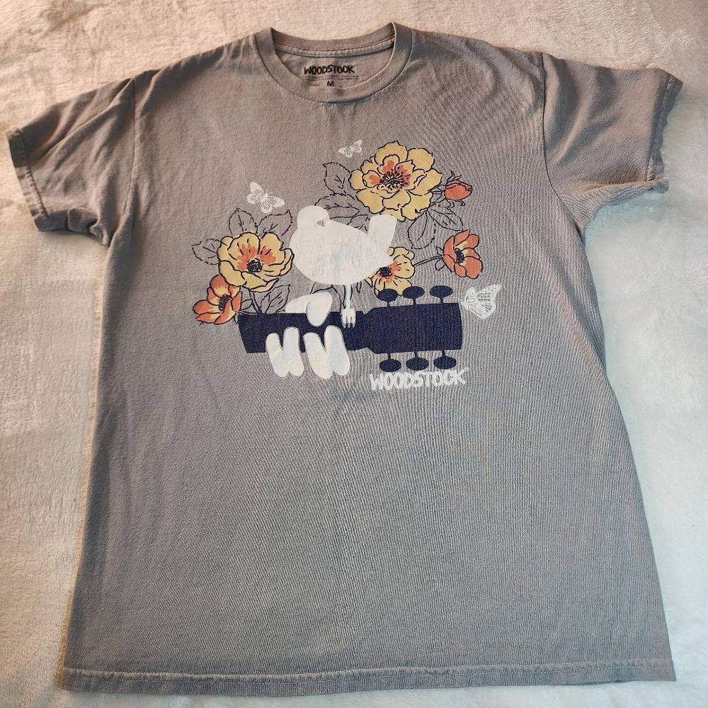 3 For $24 Woodstock Light Grey Tshirt With Graphic Size Medium